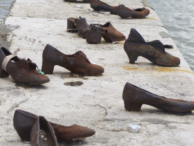 Mahnmal Schuhe am Donauufer Budapest